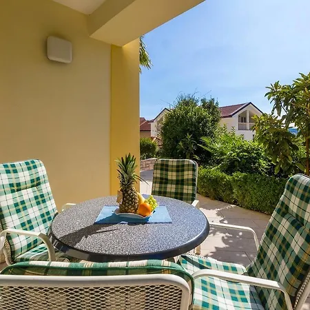 Roza Ap1 Apartment